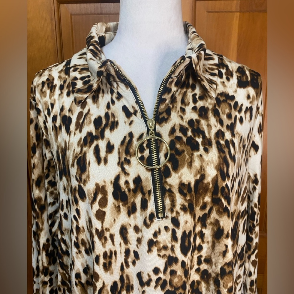 NWOT Plus Size Thomas & Olivia Animal Print Top - Picture 7 of 7